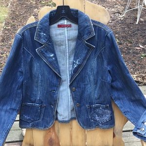 BRAND NEW 21 distressed, detailed, denim jacket 🧥